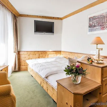 Quadratscha Alpenhotel Samedan
