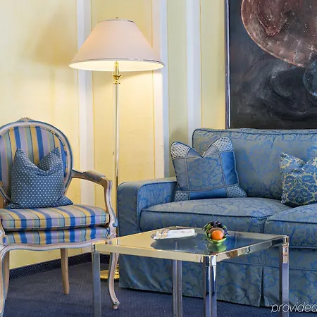 Hotell Quadratscha Alpenhotel 4*