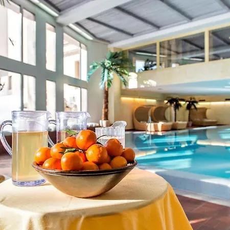 Hotell Quadratscha Alpenhotel