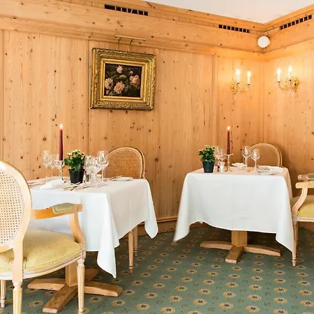 Quadratscha Alpenhotel 4*