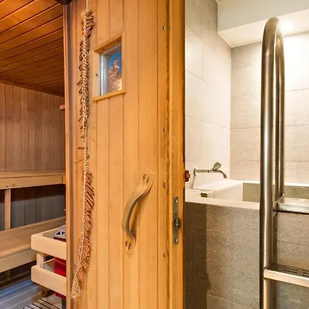 Quadratscha Alpenhotel Hotel