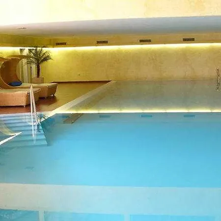 Quadratscha Alpenhotel 4* Samedan