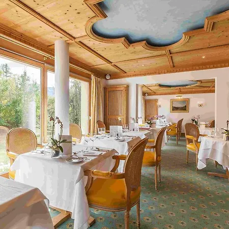 Hotell Quadratscha Alpenhotel Samedan