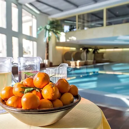 Quadratscha Alpenhotel 4*