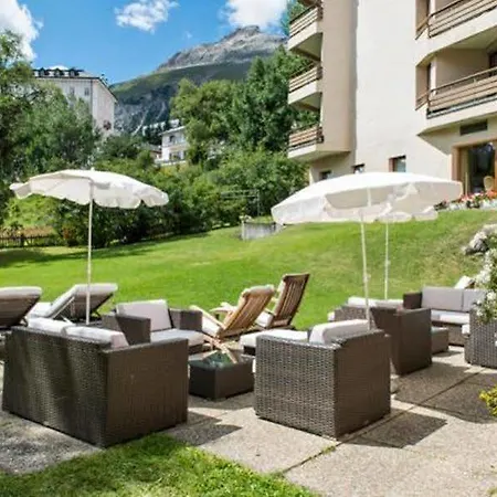 Hotell Quadratscha Alpenhotel Samedan