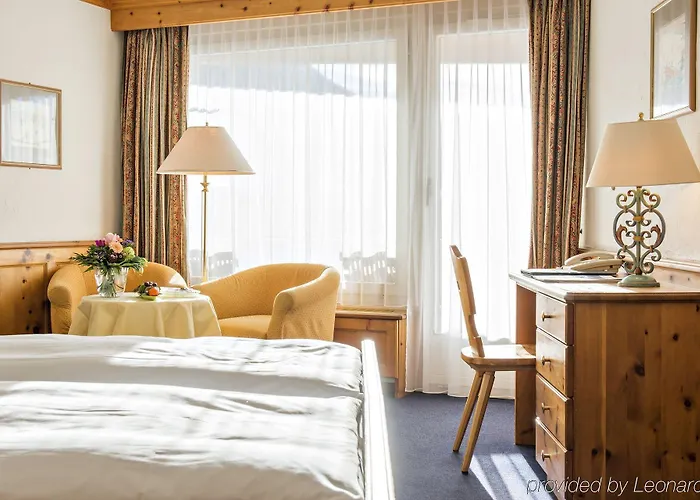 Quadratscha Alpenhotel 4*