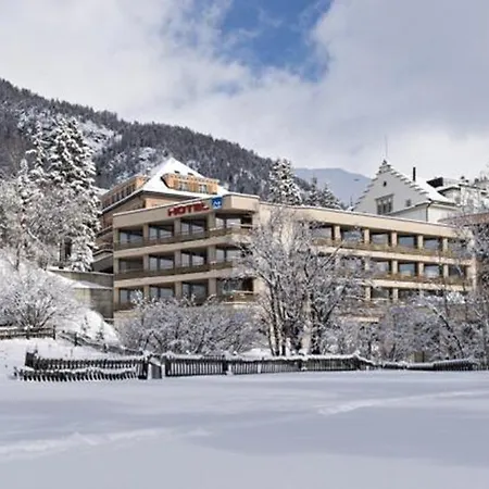 Hotel Quadratscha Alpenhotel 4*