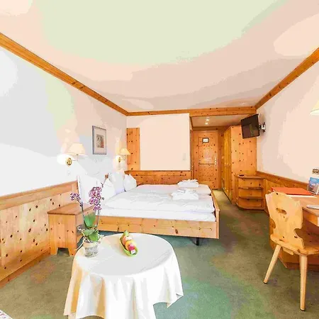 Quadratscha Alpenhotel 4* Samedan