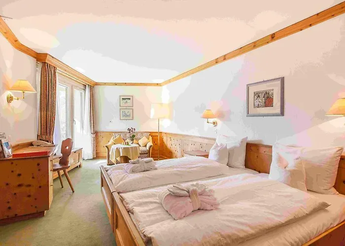 Quadratscha Alpenhotel Hotel 4*