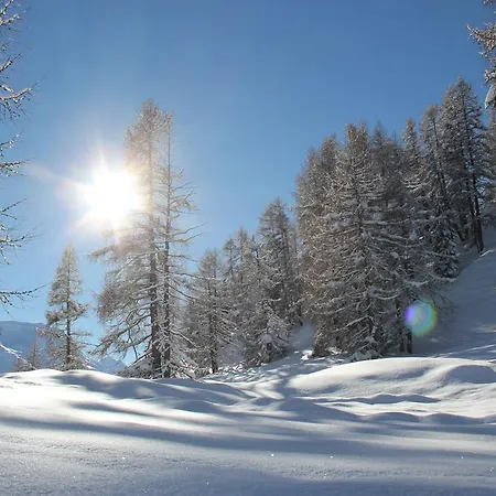 Quadratscha Alpenhotel Szálloda 4*
