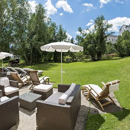 Quadratscha Alpenhotel Szálloda Samedan