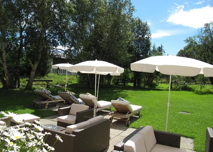 Quadratscha Alpenhotel Отель 4*