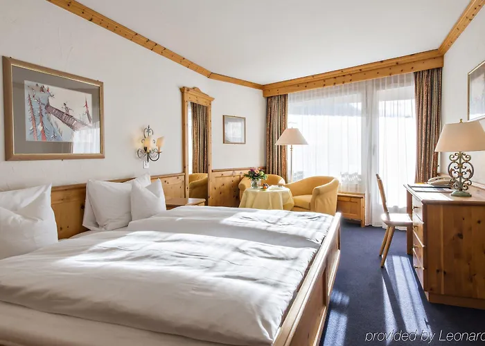 Quadratscha Alpenhotel Самедан